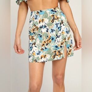 NWT Lulus Beige Multi-Floral Print Notched Linen Blend Mini Skirt Sz XS